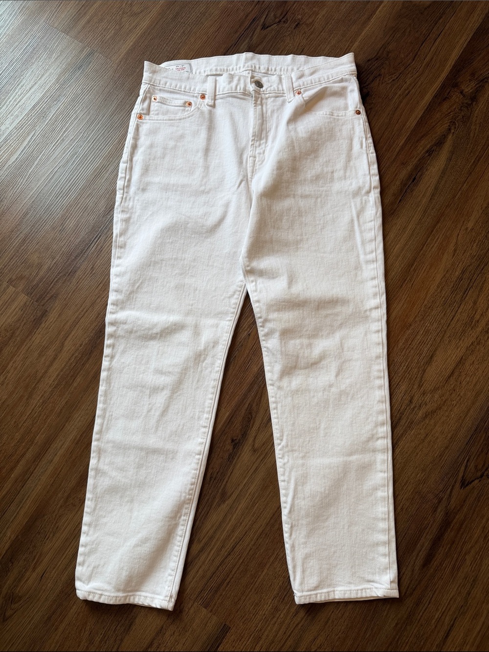 Gap Classic White Women’s Jeans - Timeless High-Rise Fit. Size 8